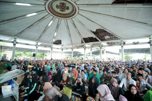 Jatinom Berdzikir bersama Gus Miftah