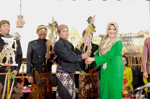 Hadiri Pagelaran Wayang Wankes Klaten, Bupati Klaten Ajak Masyarakat Nguri-Nguri Budaya Klaten