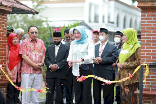 Bupati Klaten Membuka Kirab Budaya dan Resmikan Sendang Kuwanen Kepurun