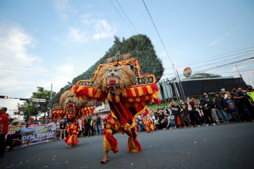 Ribuan Warga Padati Kirab Seni Budaya Reog Klaten