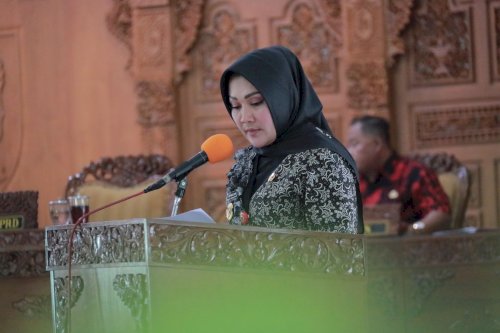 Bupati Klaten Sampaikan Jawabannya Atas Pemandangan Umum Fraksi Terhadap Lima Raperda