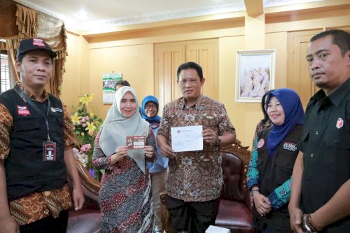 Bawaslu & KPU Menyambangi Kediaman Wakil Bupati Klaten Terkait Coklit