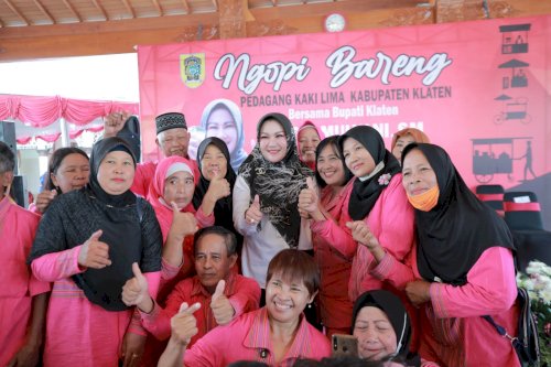 Ngopi Bareng PKL Klaten, Bupati Ajak PKL Tingkatkan Kreatifitas