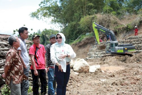 Cek Lokasi Tambang Uruk Tol, Bupati Klaten akan Hentikan Kegiatan Tambang yang Tidak Aman.