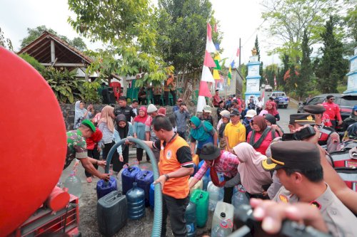 Forkopimda Klaten Dropping Air Bersih Di Kecamatan Kemalang