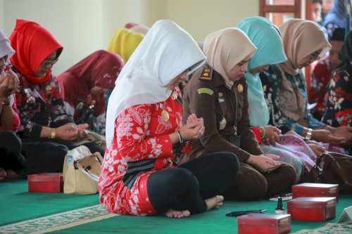 Pemkab Klaten Gelar Pengajian Maulid Nabi Muhammad dan Kukuhkan Takmir Masjid Nurul Istiqlal