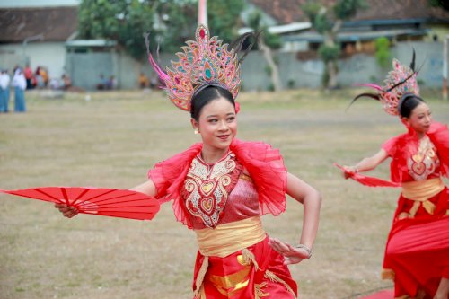 Membuka KBMKB Desa Carikan, Bupati Klaten Minta Masyarakat Dukung Program Pembangunan