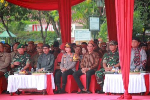 Bupati Klaten Pimpin Upacara Hari Guru Nasional 2023