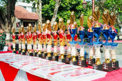 Bupati Klaten Mas Hamenang Pimpin Upacara Peringatan Hardiknas Tingkat Kab. Klaten