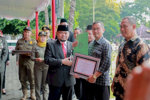 Bupati Klaten Serahkan Apresiasi Lomba Pos Satkamling Tahun 2025