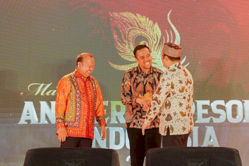 Gerabah Melikan & Wisata Jelajah Kampung Siluman Raih Penghargaan di API Award 2025