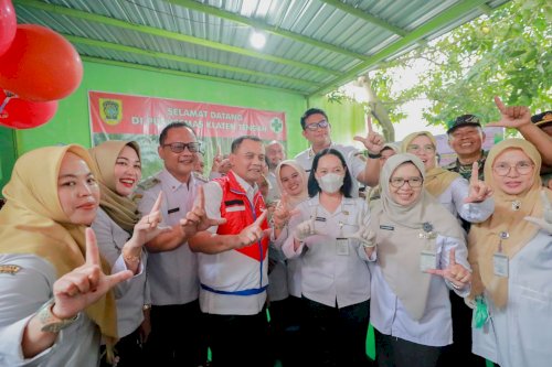 Tinjau Vaksinasi Campak, Gubernur Jateng Dorong Masyarakat Lengkapi Imunisasi Anak