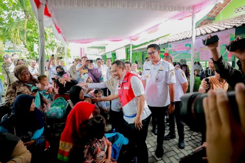 Tinjau Vaksinasi Campak, Gubernur Jateng Dorong Masyarakat Lengkapi Imunisasi Anak