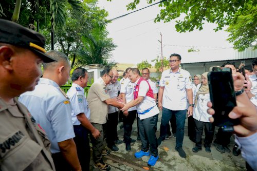 Tinjau Vaksinasi Campak, Gubernur Jateng Dorong Masyarakat Lengkapi Imunisasi Anak