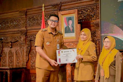 Bupati Klaten Serahkan Penghargaan Krenova 2026, Dorong Inovasi Pelajar