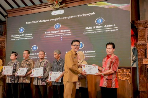 Bupati Klaten Serahkan Penghargaan Krenova 2026, Dorong Inovasi Pelajar