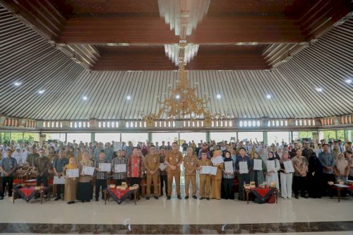 Bupati Klaten Serahkan Penghargaan Krenova 2026, Dorong Inovasi Pelajar