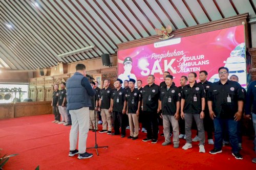 Bupati Klaten Kukuhkan “Sedulur Ambulan”, Perkuat Sinergi Layanan Kesehatan dan Kemanusiaan