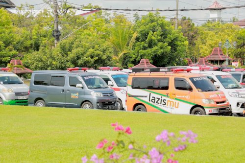 Bupati Klaten Kukuhkan “Sedulur Ambulan”, Perkuat Sinergi Layanan Kesehatan dan Kemanusiaan