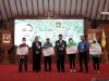 Bupati Klaten Serahkan BLT DBHCHT Kepada Buruh Tani Tembakau dan Buruh Pabrik Rokok Klaten
