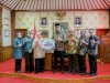 TP PKK dan Dharma Wanita Klaten Serahkan Bantuan untuk Korban Gempa Bumi NTT
