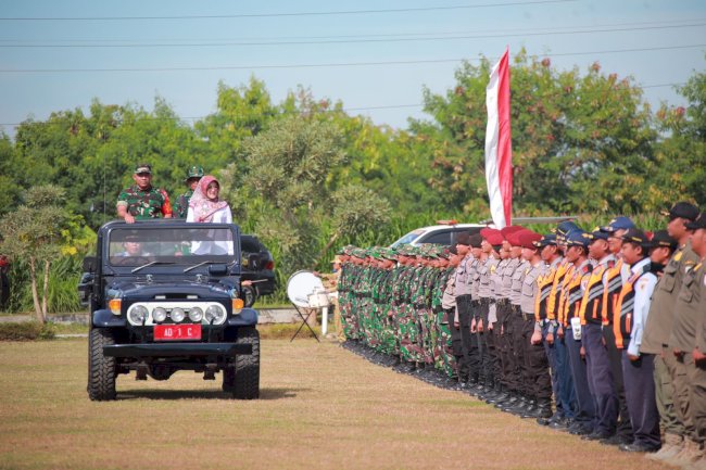 Bupati Klaten Inspektur Upacara Pembukaan TMMD Sengkuyung Tahap II di Desa Beji