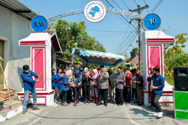Wakil Bupati Klaten Launching Kampung London Desapolitan Jomboran
