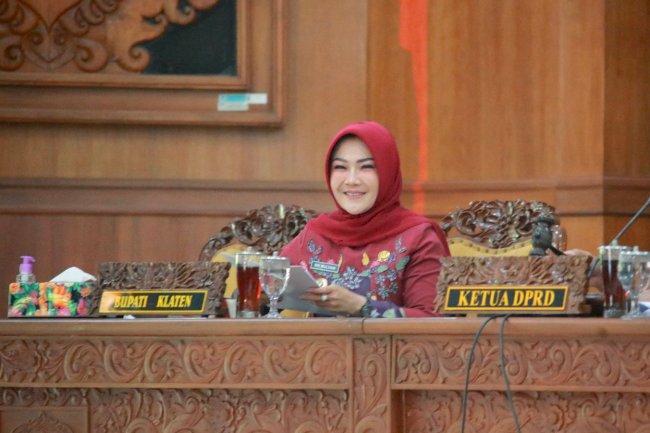Bupati Klaten Sampaikan Jawaban Tentang RAPBD Perubahan 2023 dan RAPBD Tahun 2024