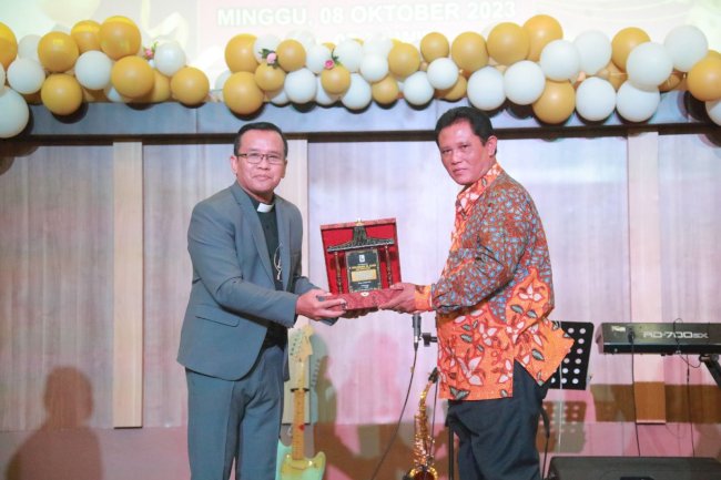 Ibadah Penutupan HUT Ke-60 GPDI Di Fajar Pengharapan Wedi