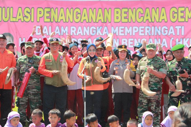 Puncak HKB Tahun 2024 Tingkat Kabupaten Klaten Diwarnai Aksi Simulasi Penanganan Bencana Gempa