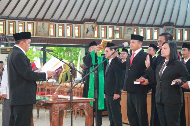 130 Anggota PPK Pilkada Serentak Tahun 2024 Kabupaten Klaten Resmi Dilantik