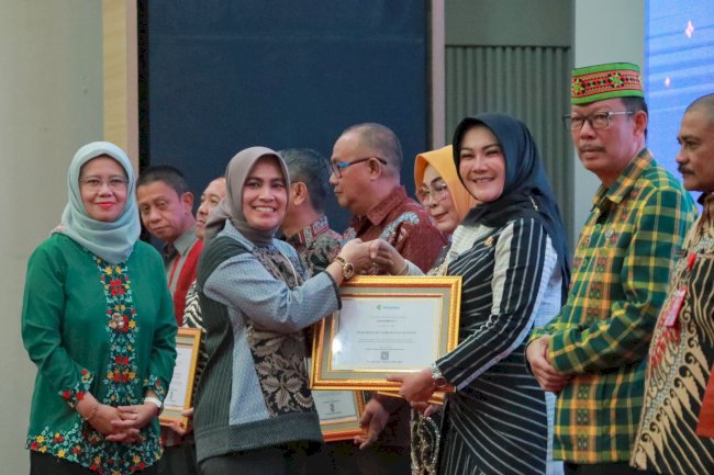 Kabupaten Klaten Raih Penghargaan Kawasan Tanpa Rokok dari Kemenkes