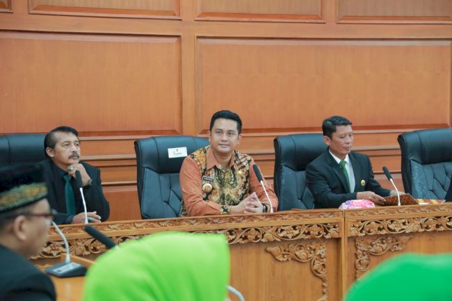 Bupati Klaten Hadiri Pelantikan dan Rakerda Pengurus Daerah Kab. Klaten IPPAT Periode 2024-2027