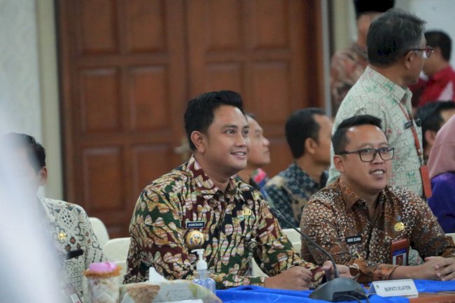 Bupati Klaten Hadiri Rakor Dalam Rangka Pemantauan Ketersediaan & Harga Pangan Jelang Idul Fitri Tahun 2025