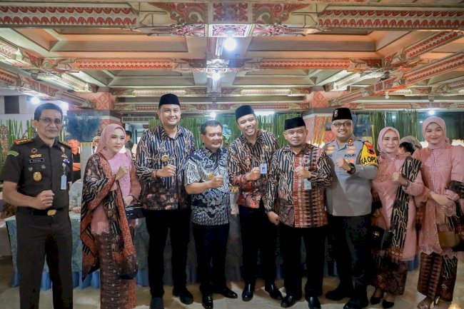 Bupati dan Wakil Bupati Klaten Hadiri Halal Bihalal Dengan Gubernur Jawa Tengah