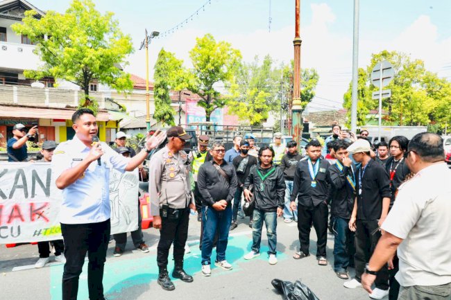 Bupati & Wabup Klaten Terima Audiensi Aliansi Masyarakat Klaten Peduli TPA Troketon (AMPERA)