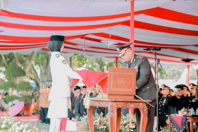 Penurunan Bendera Peringatan HUT ke-80 RI di Klaten Sukses Digelar