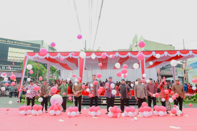 Meriah! Karnaval Budaya 2025 Tampilkan Berbagai Potensi Asli Klaten