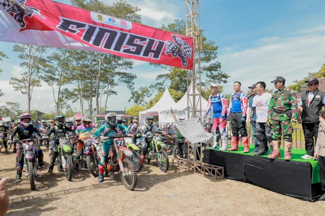 Kenalkan Potensi Wisata Petualangan Klaten, Bupati Ajak Ratusan Crosser Jelajahi Lereng Merapi