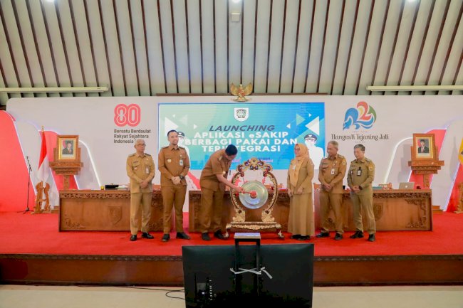 Bupati & Wabup Klaten Launching Aplikasi eSAKIP guna Wujudkan Pemerintahan yang Akuntabel