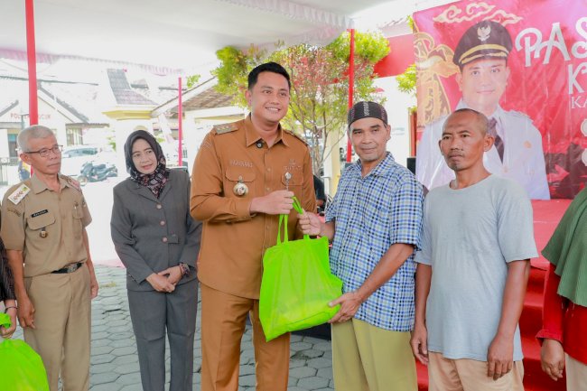 Jaga Stabilitas Harga Pangan, Bupati Klaten Gelar Pasar Murah di Kecamatan Trucuk 