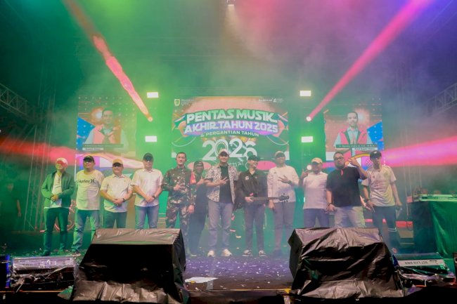 Pentas Musik Akhir Tahun Meriahkan Pergantian Tahun di Alun-alun Klaten