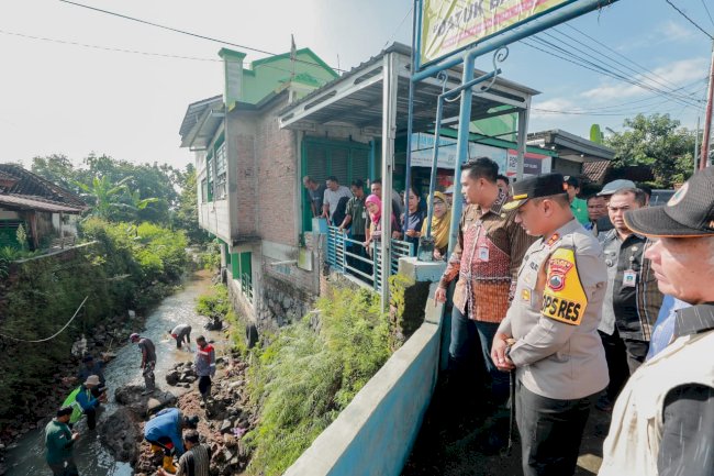 Bupati dan Kapolres Klaten Tinjau Kondisi Jembatan Majegan