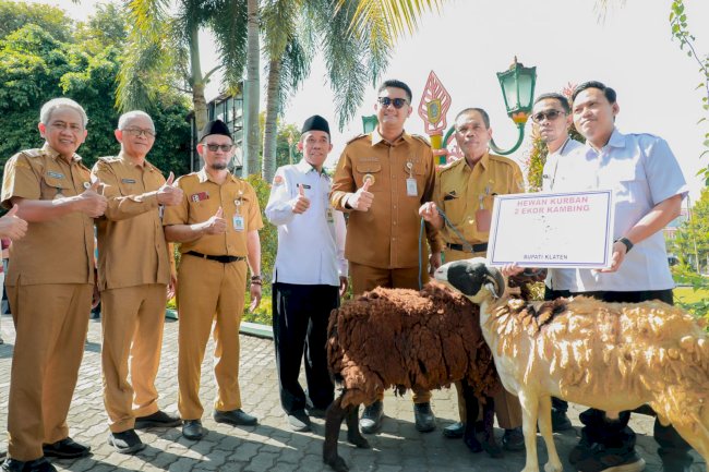 Bupati Klaten Serahkan 9 Ekor Sapi & 46 Ekor Kambing Jelang Iduladha 1447 Hijriah
