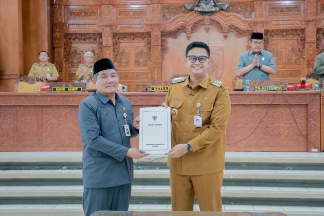 Bupati Klaten Sampaikan Dua Raperda Strategis dalam Rapat Paripurna DPRD