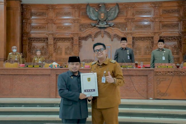 Bupati Klaten Hadiri Rapat Paripurna DPRD, Dua Raperda tentang Pemerintahan Desa Disetujui Bersama