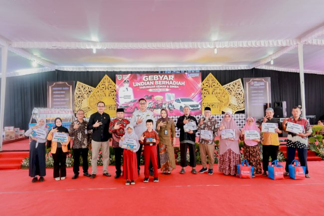 Bupati Klaten Hadiri Gebyar Hadiah Tabungan Semar & Simba HUT ke-75 PT BPR Bank Klaten