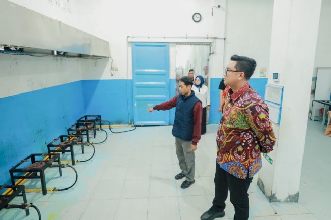 Tindak Lanjuti Aduan Dugaan Keracunan MBG, Bupati Klaten Sidak MIM Cetan dan SPPG