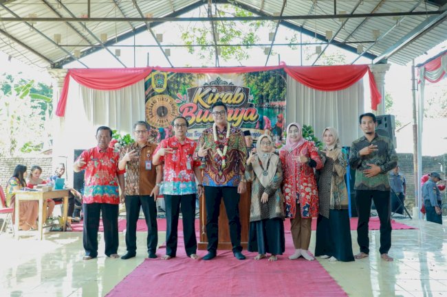 Bersih Sendang Sinongko, Bupati Klaten Ajak Warga Gotong Royong Pulihkan Debit Air Sendang