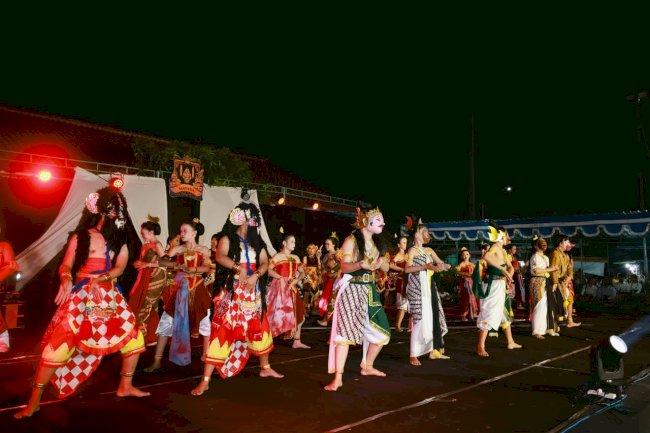 Merti Desa Manjungan, Bupati Klaten Dorong Pelestarian Tari Topeng Dalang